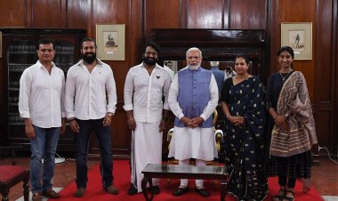 केजीएफ स्टार यश और कांतारा एक्टर ऋषभ शेट्टी के साथ होम्बले की टीम ने की प्रधानमंत्री नरेंद्र मोदी से खास मुलाकात